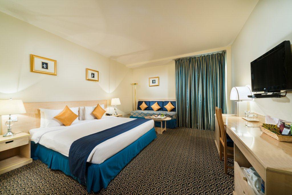 Tulip Inn Downtown Muskat Eksteriør bilde