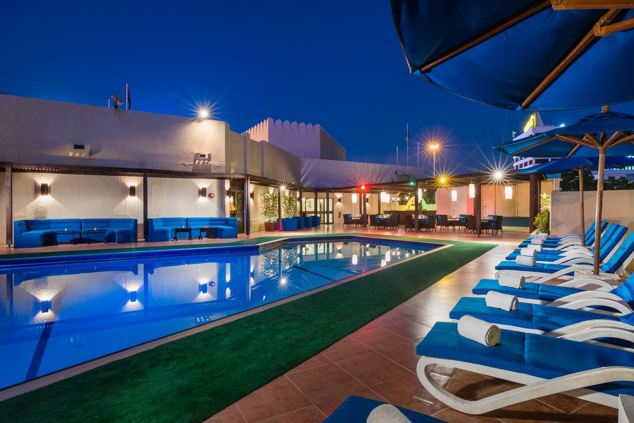 Tulip Inn Downtown Muskat Eksteriør bilde