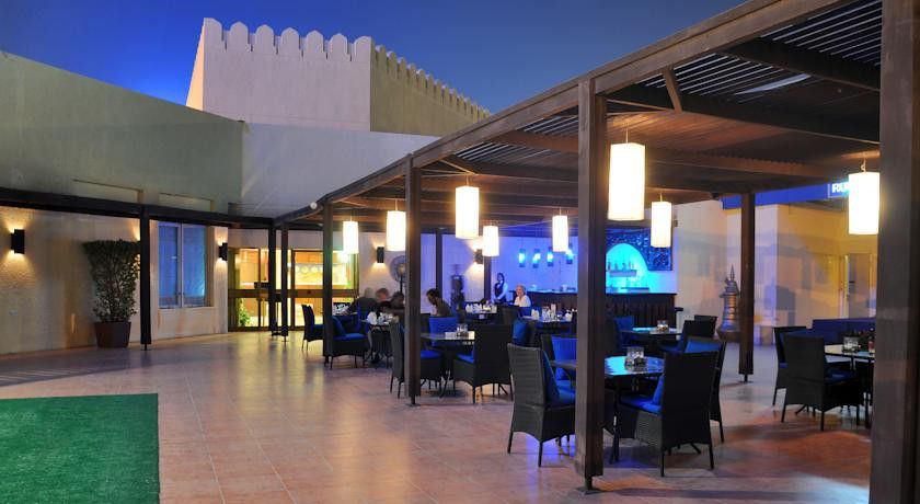 Tulip Inn Downtown Muskat Eksteriør bilde