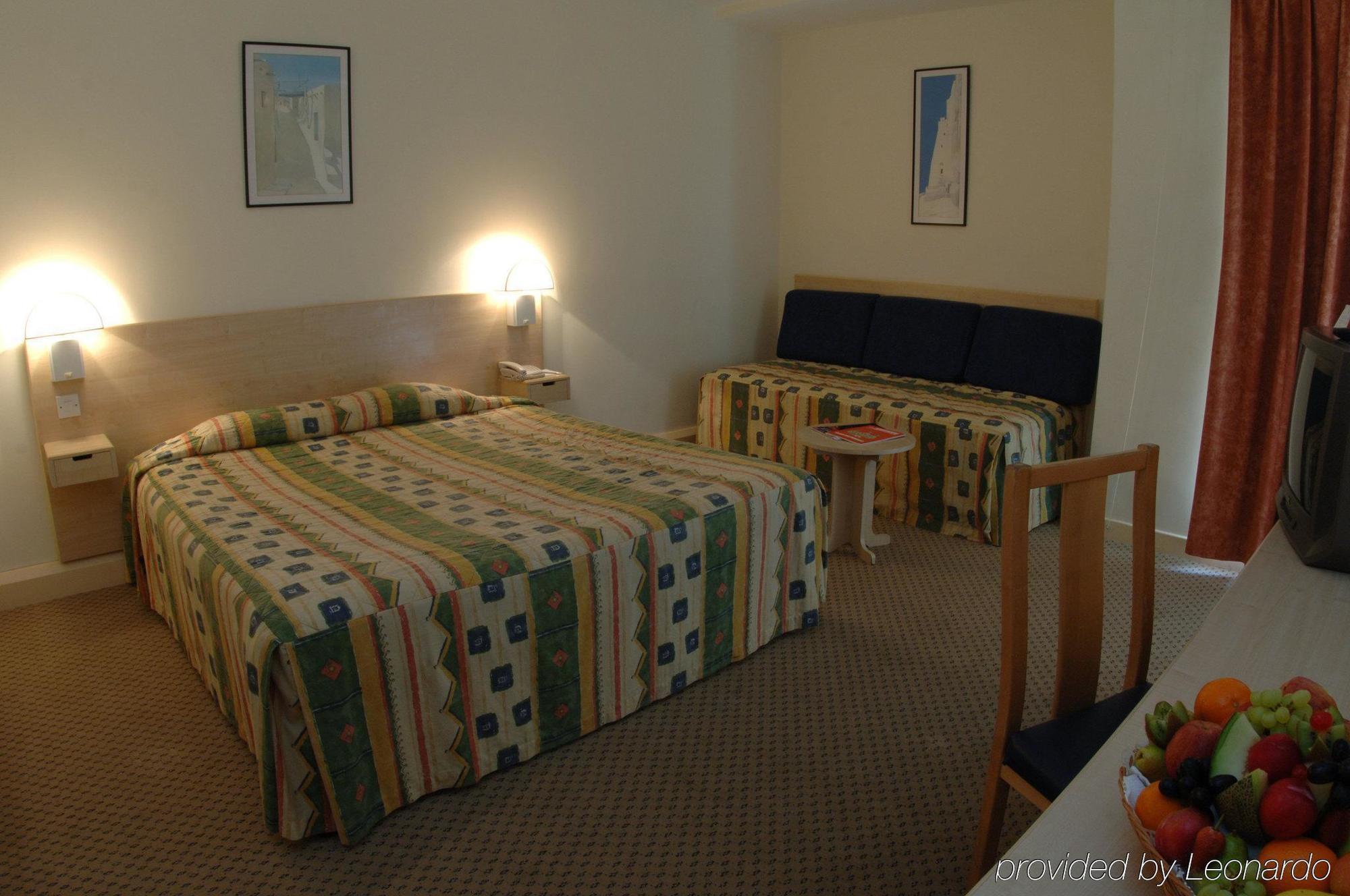 Tulip Inn Downtown Muskat Eksteriør bilde